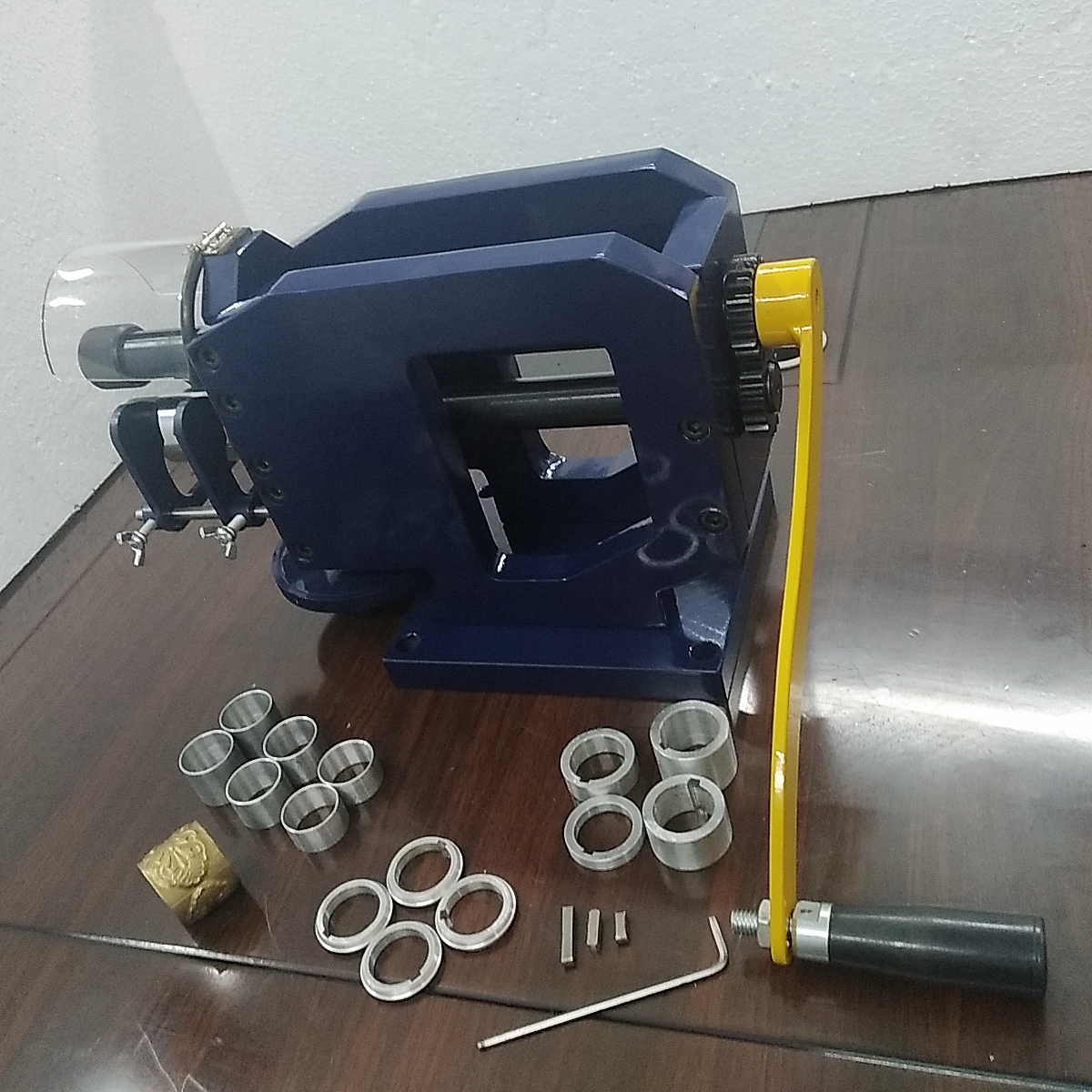 Leather Hydraulic Die Cutting Machine For Custom Key Ring Hand Bag